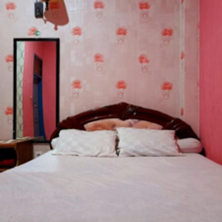 Hotel Rosichan Bau Bau Mitra Reddoorz Baubau Ngoại thất bức ảnh