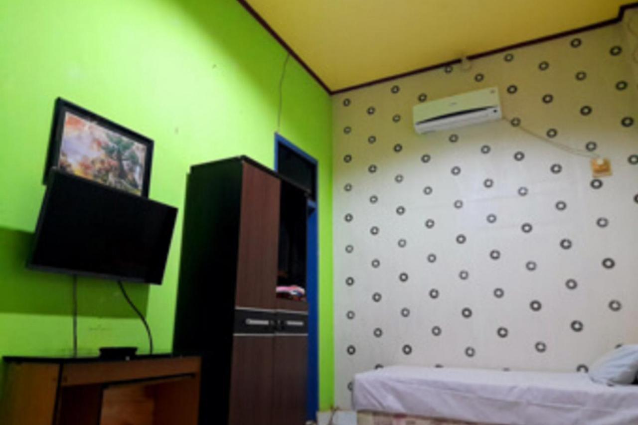 Hotel Rosichan Bau Bau Mitra Reddoorz Baubau Ngoại thất bức ảnh