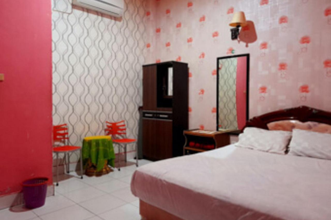 Hotel Rosichan Bau Bau Mitra Reddoorz Baubau Ngoại thất bức ảnh